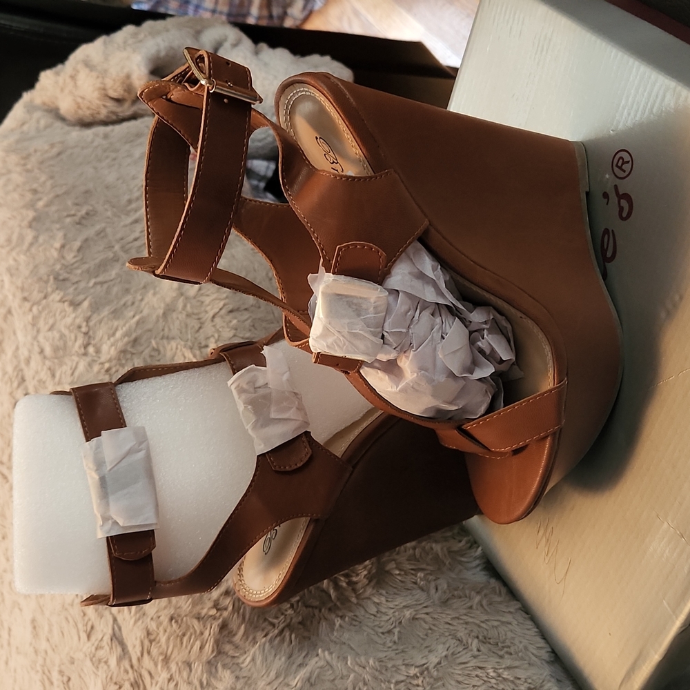 Woman wedges